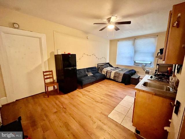 Condo for sale in Philadelphia, Pennsylvania