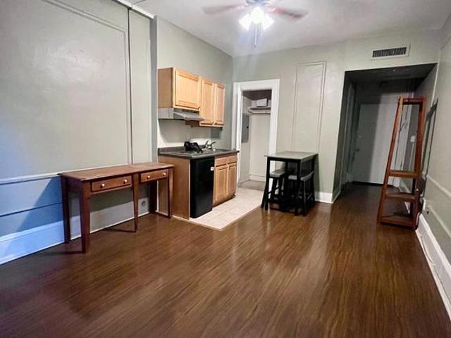 Condo for sale in Washington Square West, Philadelphia