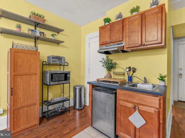 Condo for sale in Philadelphia, Pennsylvania