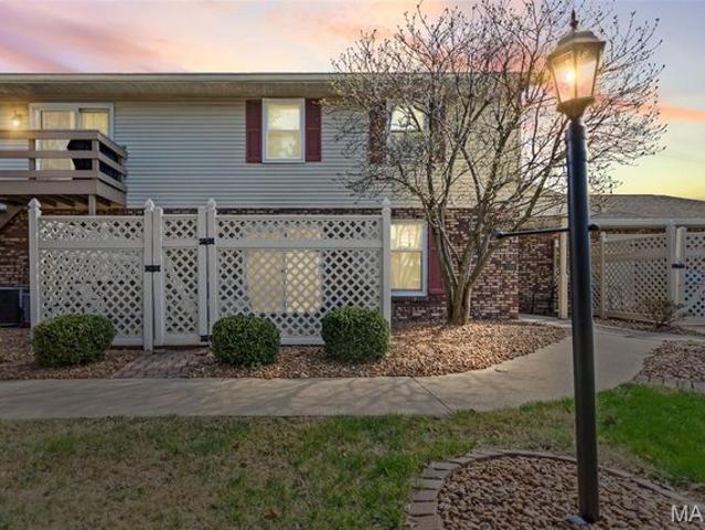 Townhouse for sale in Godfrey, Illinois