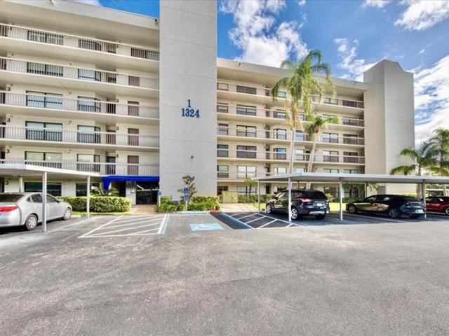 Condo for sale in South Pasadena, Florida