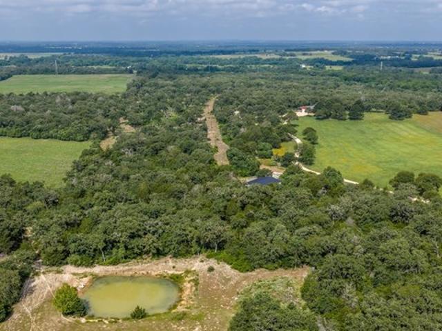Farm for sale in Lexington, Texas