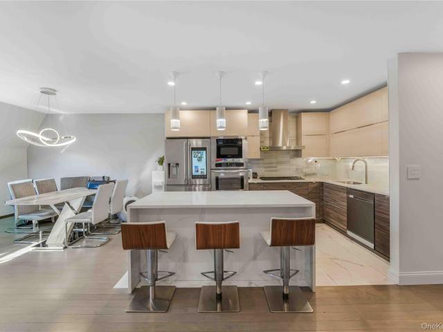Condo for sale in Queens, Arverne