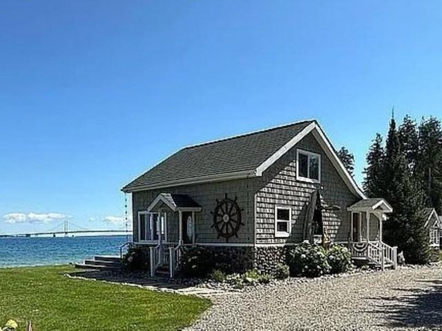 House for sale in Mackinaw City, Michigan