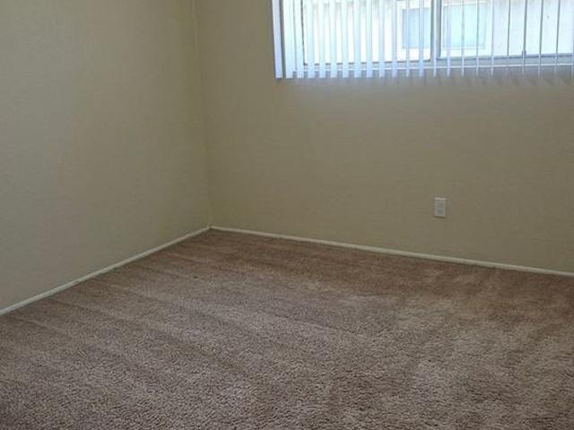 Apartment for rent in Upland, California