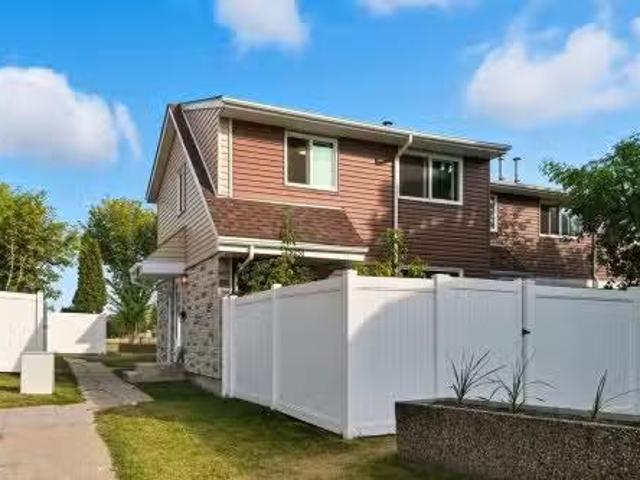 Condo for sale in Wedgewood, Alberta