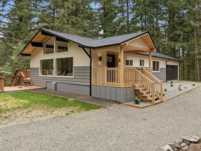 House for sale in Olalla, Washington