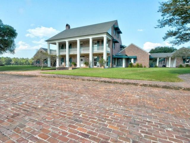 House for sale in Greenwell Springs, Louisiana