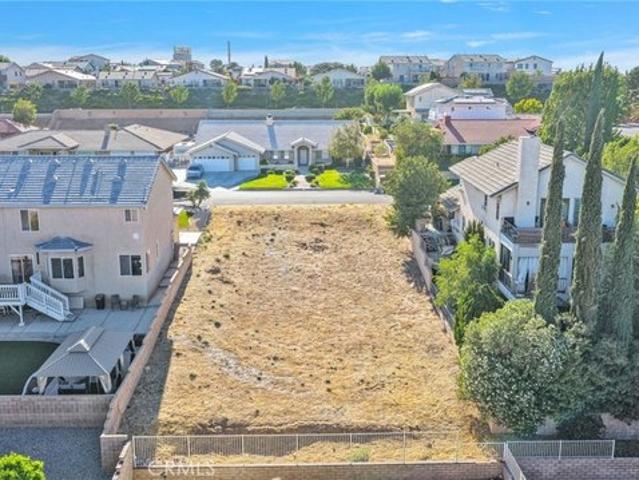 Land for sale in Victorville, California