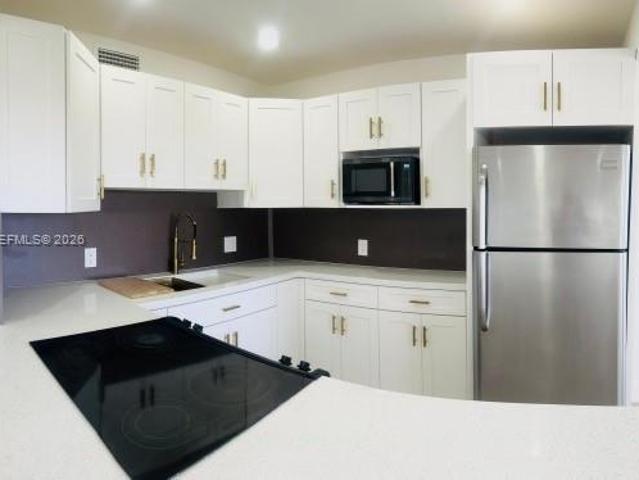 Condo for sale in Pembroke Pines, Florida