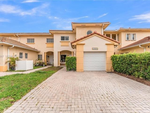 Townhouse for sale in Miami, Florida