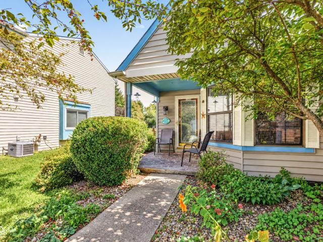 House for sale in Northfield Village, Lebanon