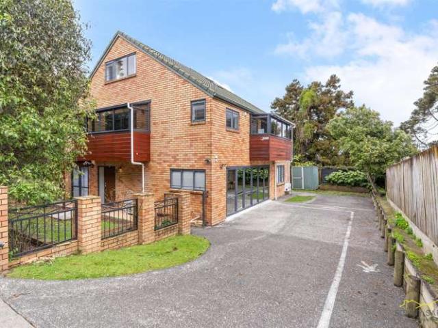 House for sale in Mount Roskill