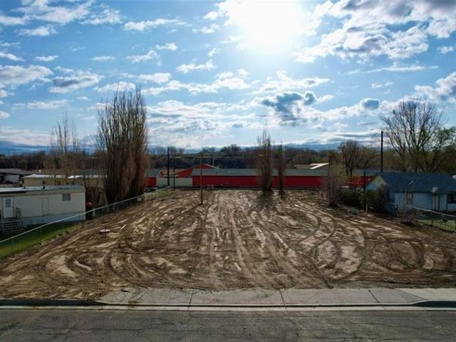 Land for sale in Wyoming