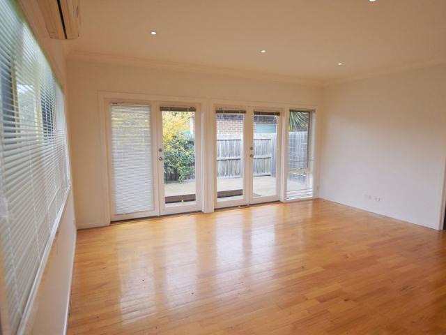 Townhouse for rent in Pascoe Vale South, Melbourne
