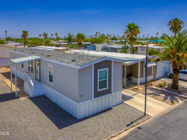 House for sale in Silverlake Estates Mobile Home Park, Tucson