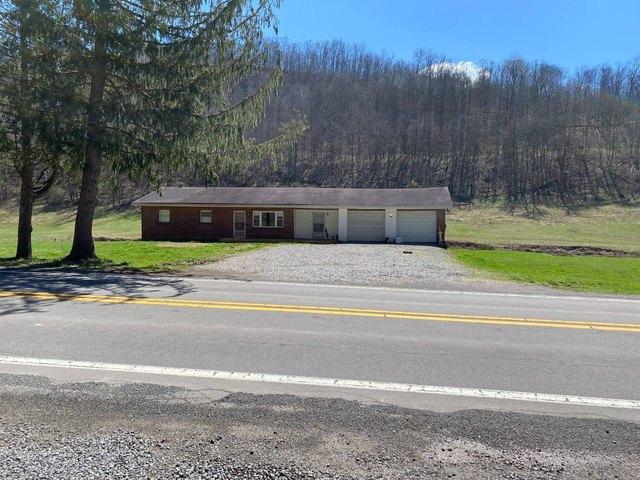 House for sale in Alum Bridge, West Virginia