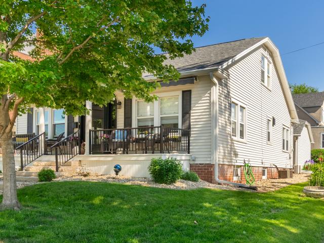 House for sale in Peru, Illinois