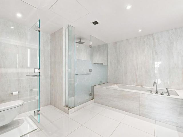 Apartment for rent in Ambleside, West Vancouver