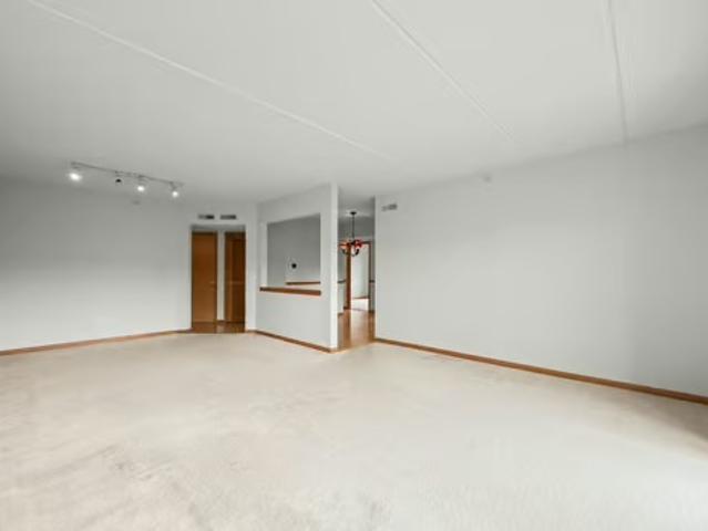 Condo for sale in Des Plaines, Illinois