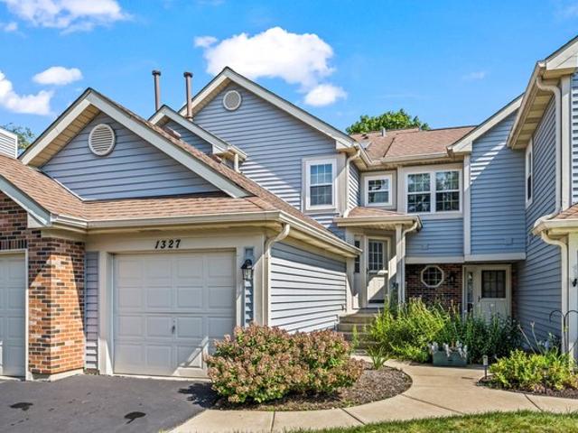 Townhouse for sale in Carol Stream, Illinois