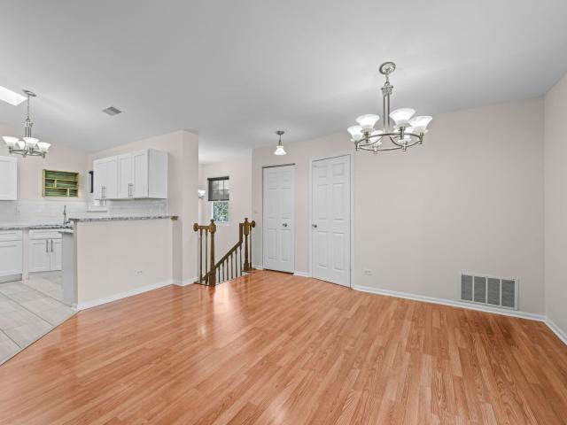 Townhouse for sale in Carol Stream, Illinois