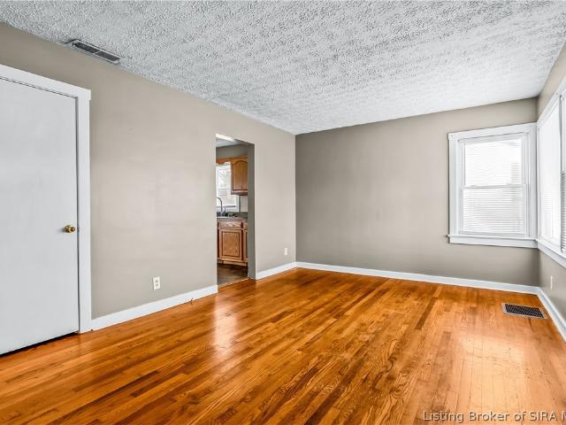 House for sale in Jeffersonville, Indiana