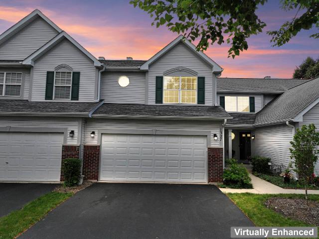 Townhouse for sale in Bartlett, Illinois