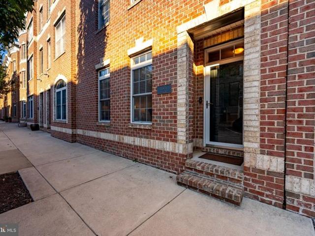 Townhouse for sale in Gibsonton, Maryland