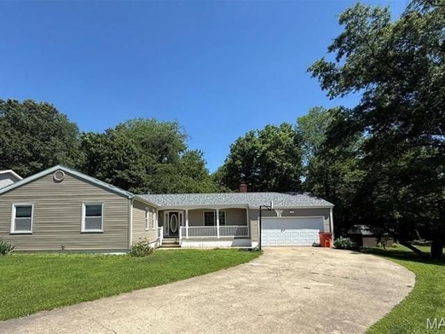 House for sale in Vandalia, Illinois