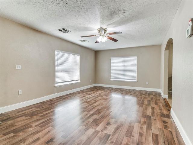 House for sale in Chickasha, Grady County