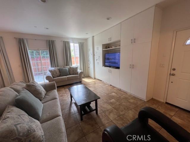 Townhouse for sale in Sylmar Neighborhood Council District, Canoga Park