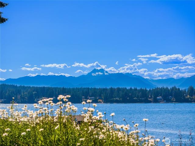 House for sale in Seabeck, Washington
