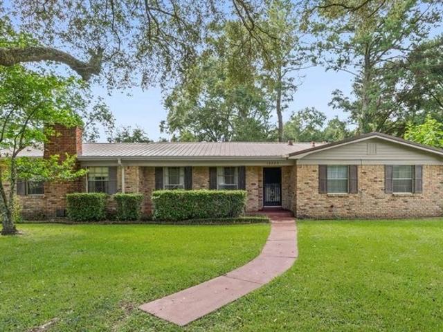 House for sale in Grand Bay, Alabama