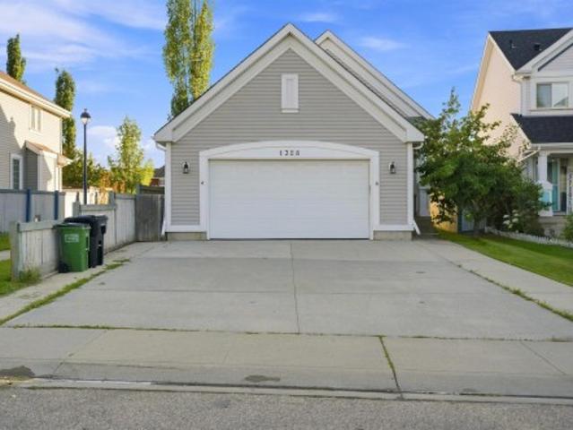 House for sale in Wedgewood, Alberta