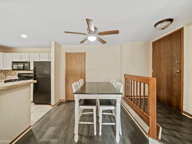 Condo for sale in Naperville, Illinois