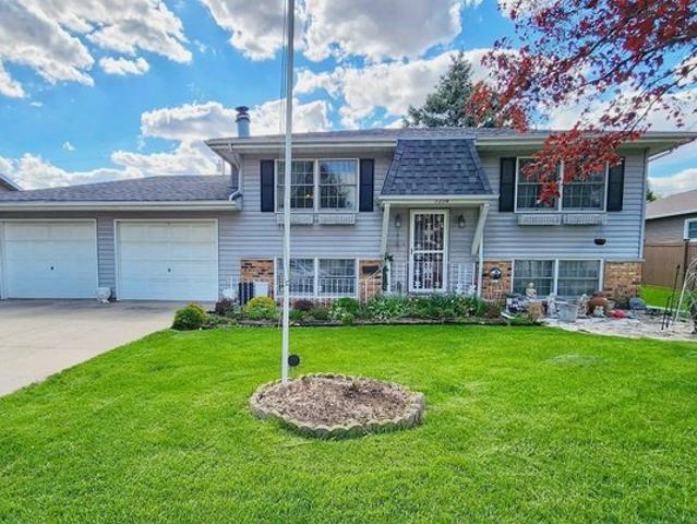House for sale in Manchester, Iowa