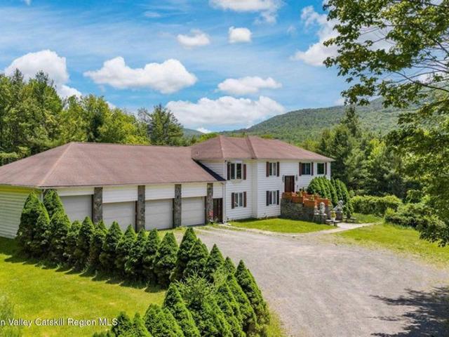 House for sale in New York