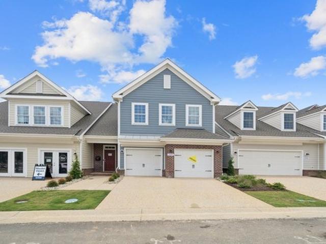 Townhouse for sale in Virginia