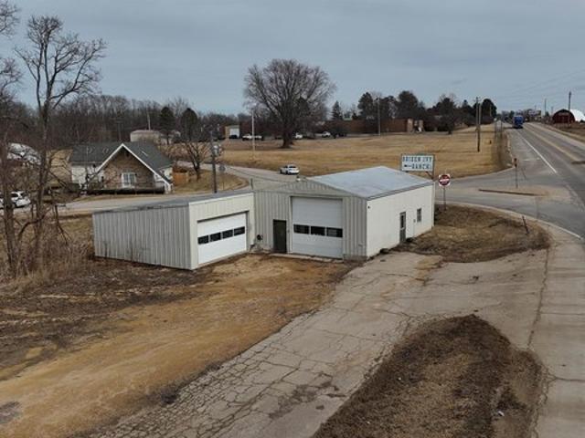 Land for sale in Elizabeth, Illinois