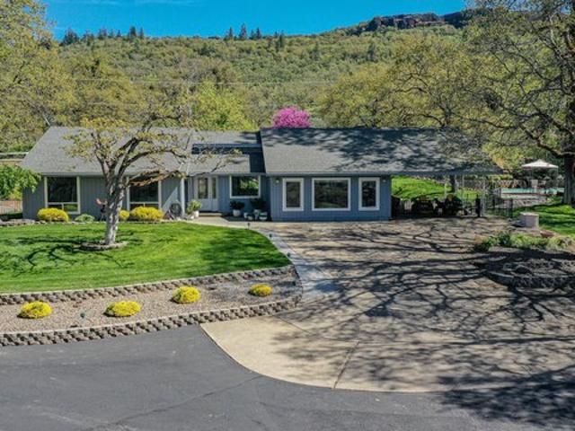 House for sale in Oregonia