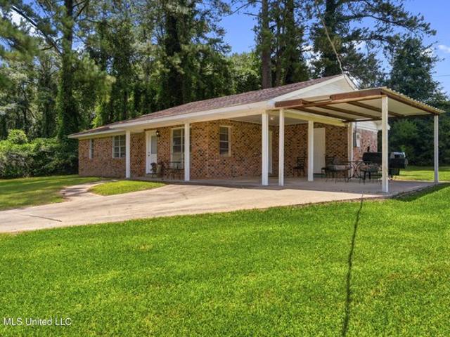 House for sale in Prentiss, Mississippi