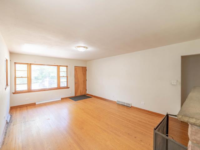 House for sale in Waukegan, Illinois