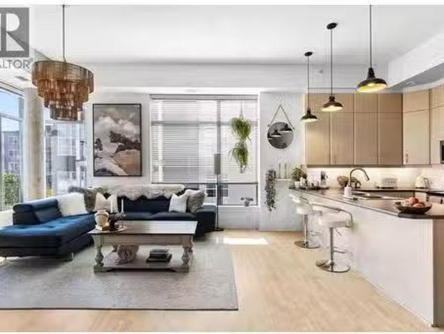 Condo for sale in Winfield, British Columbia