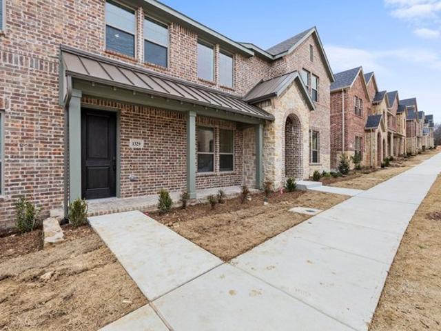 Townhouse for sale in Denton, Texas