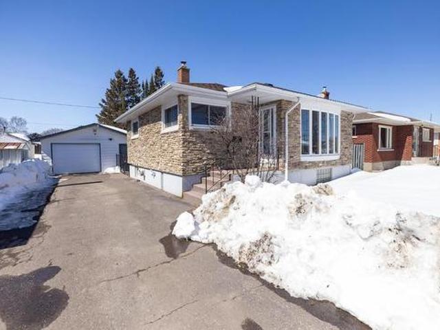 House for sale in Thunder Bay, Ontario