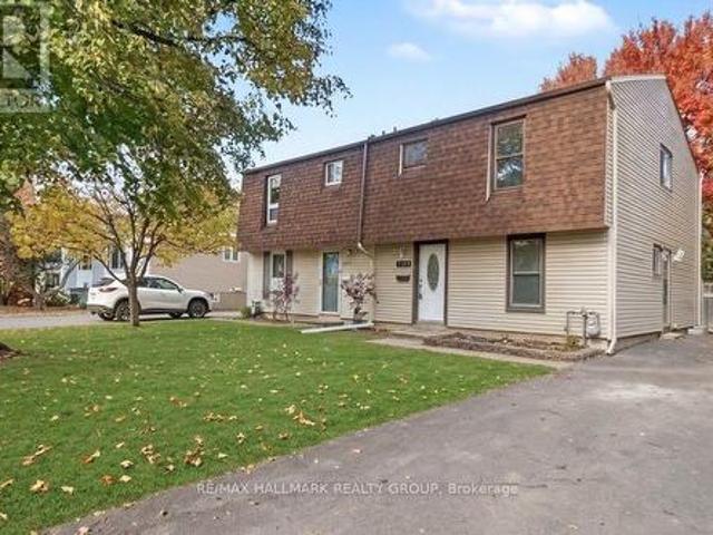 House for sale in Carson Grove, Ottawa