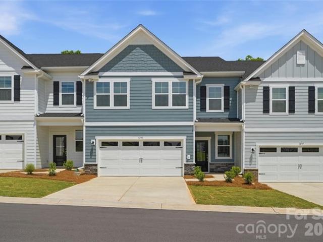 Townhouse for sale in Fort Mill, South Carolina