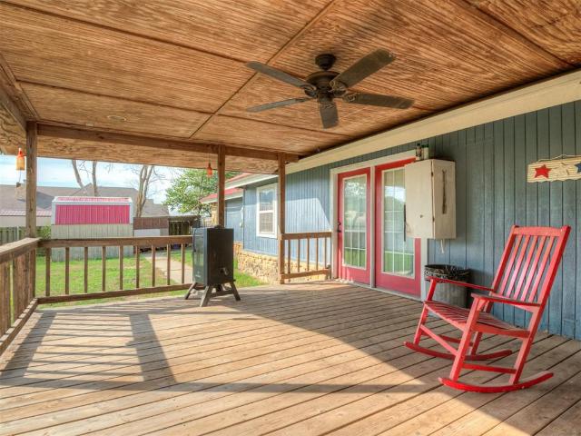 House for sale in Davis, Murray County