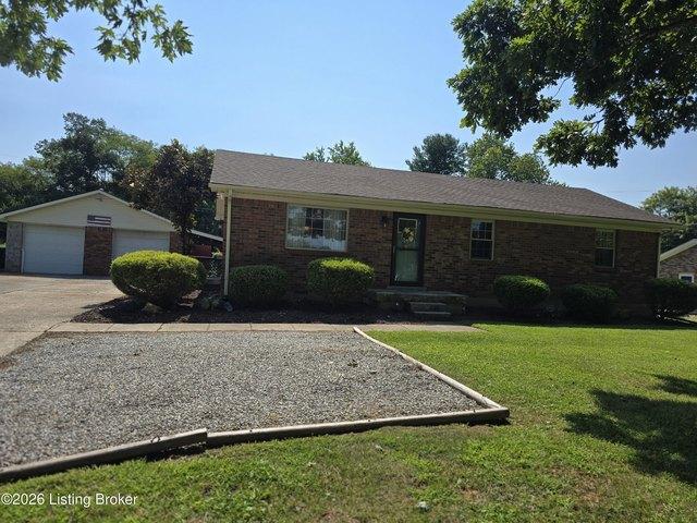 House for sale in Mount Washington, Kentucky